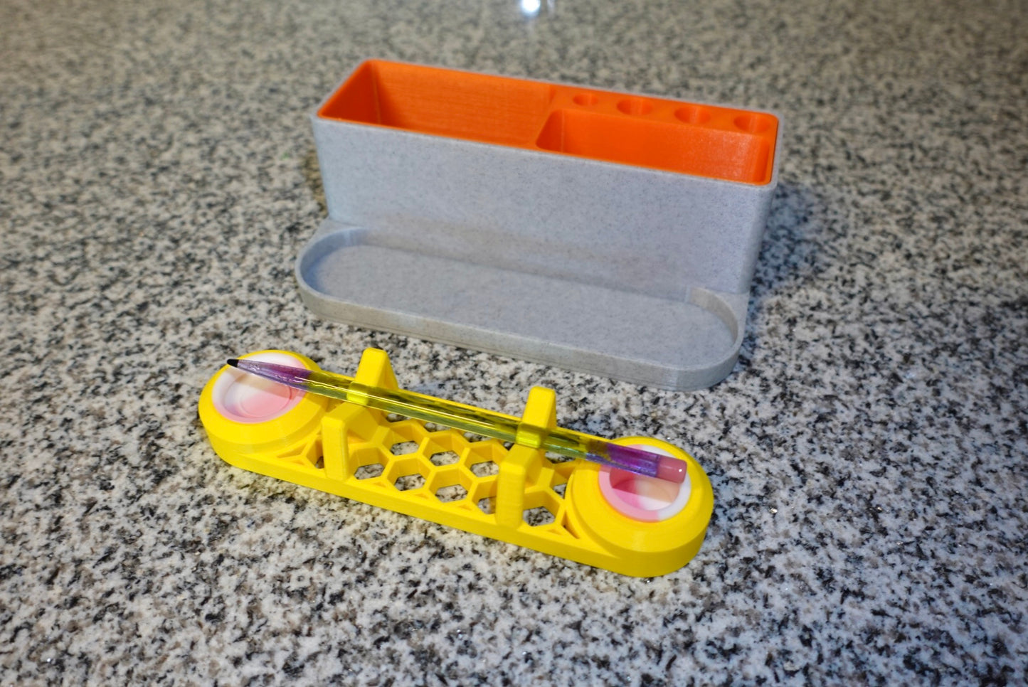 Honeycomb Concentrate Station