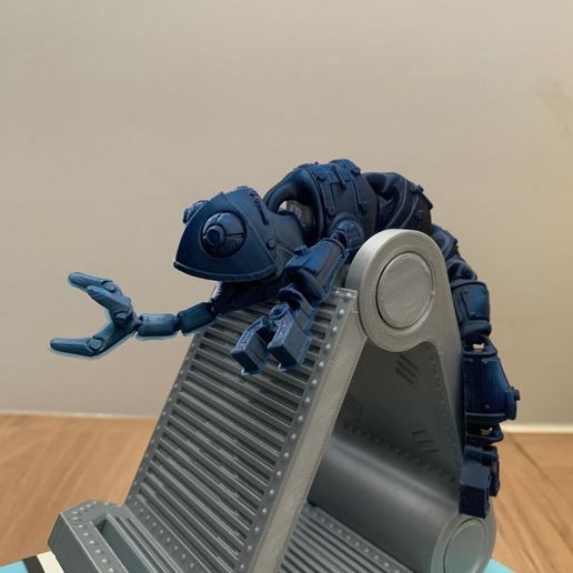 Heady Prints 3D printed blue mechanical chameleon, stand view
