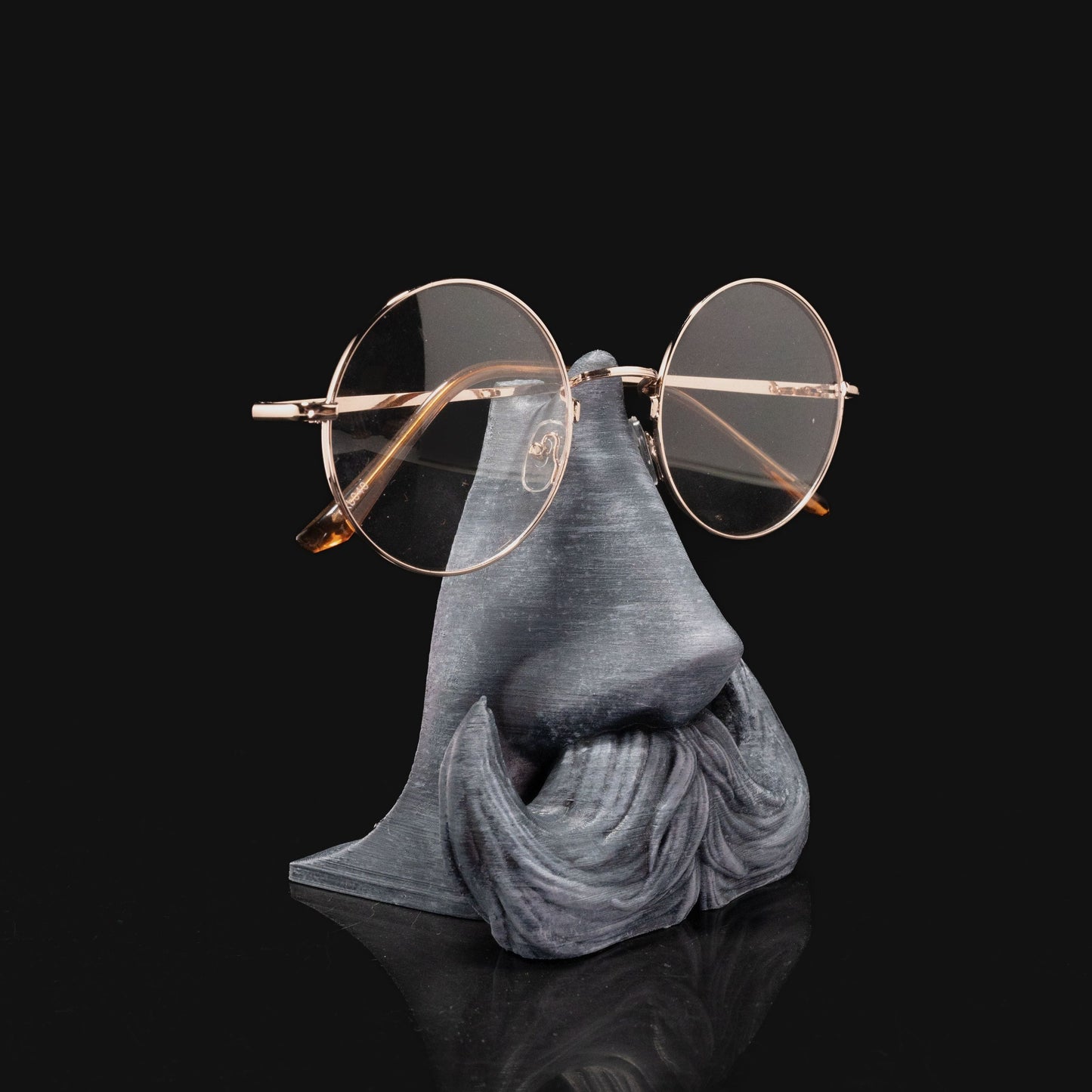 Heady Prints 3D printed Nosy Friend glasses holder, angled view