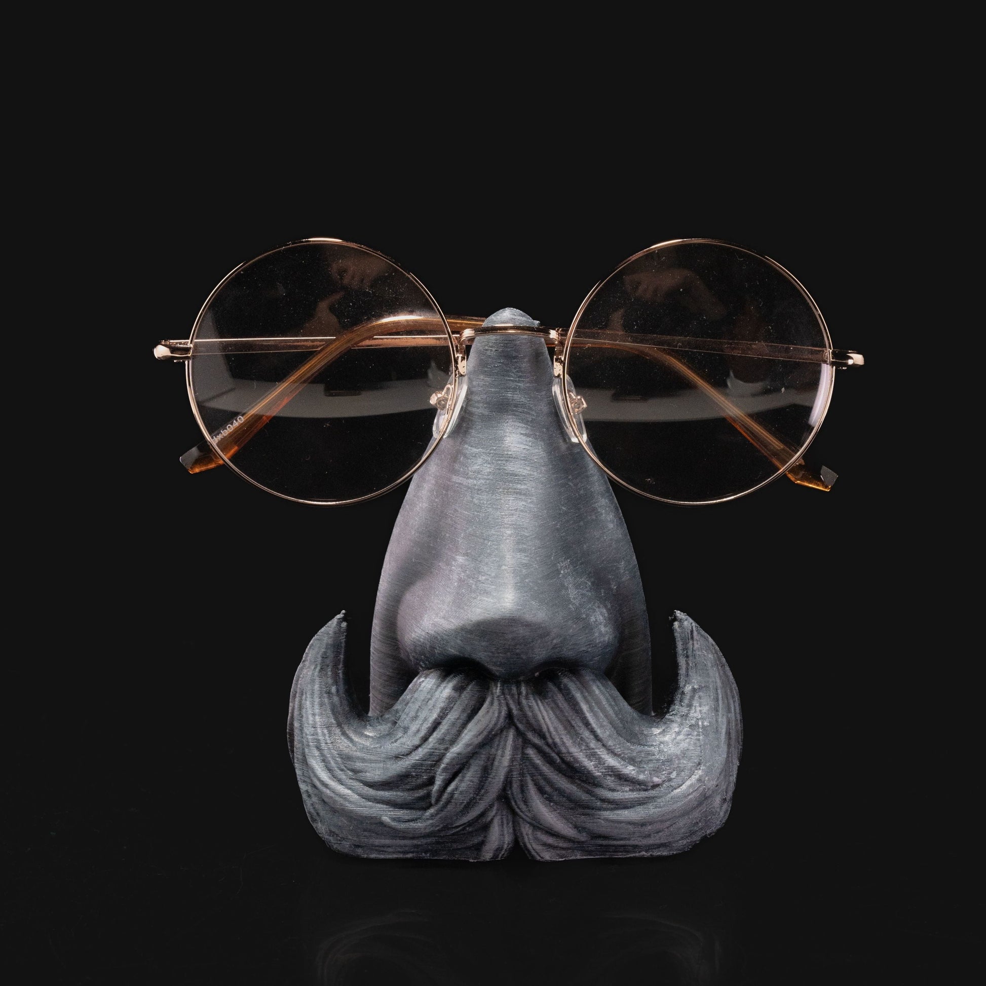 Heady Prints 3D printed Nosy Friend glasses holder with glasses, desk accessory
